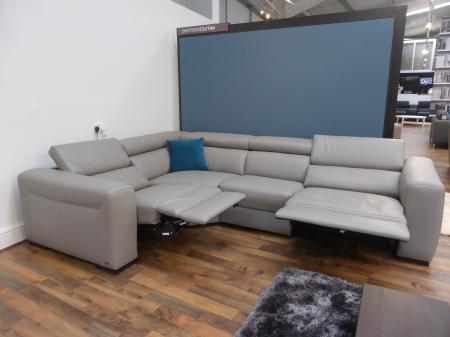 Natuzzi Editions Urban Power Reclining Corner Sofa Natuzzi Editions Urban Power Reclining Corner Sofa